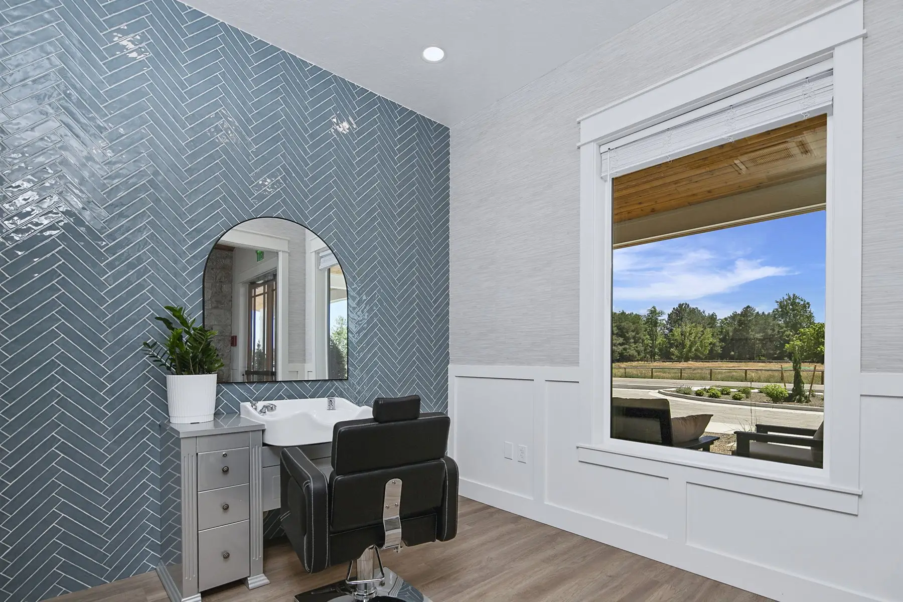 Salon at The Ponderosa Estate