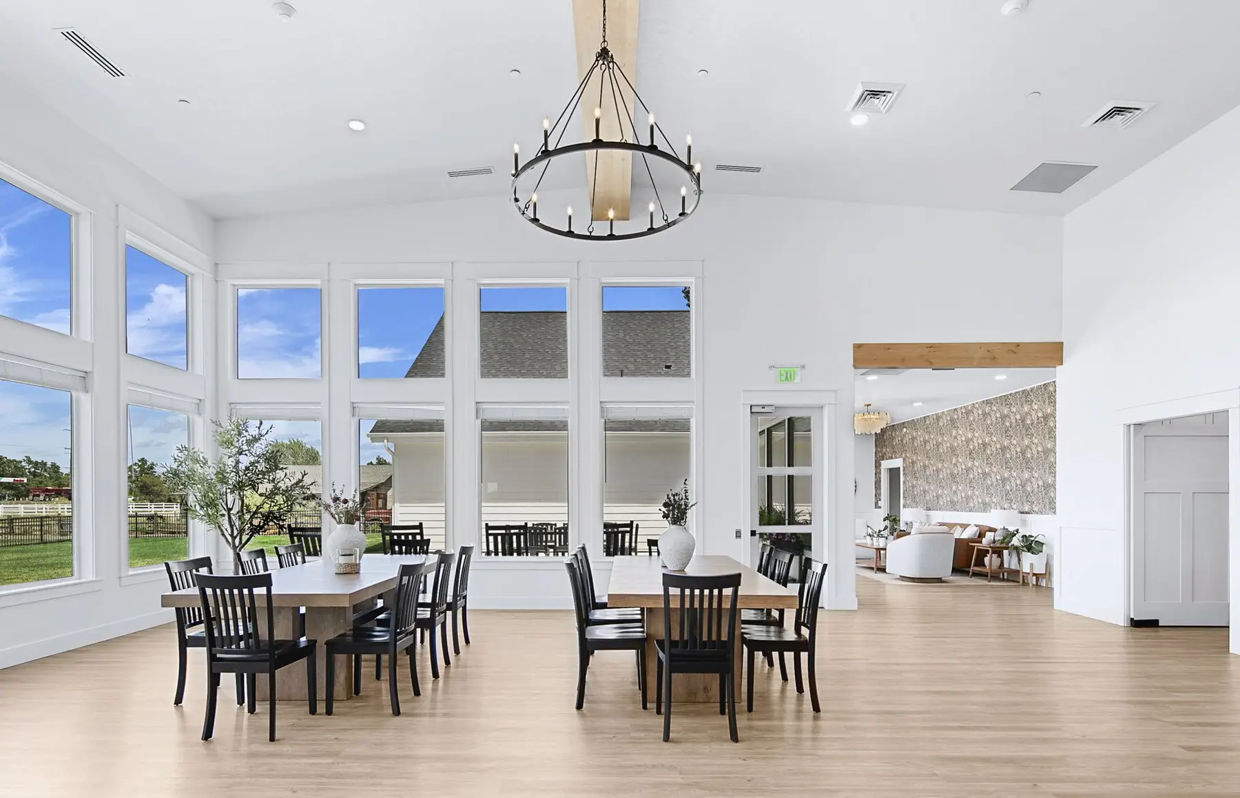 Dining room with chandelier at The Ponderosa Estate in Eagle, Idaho
